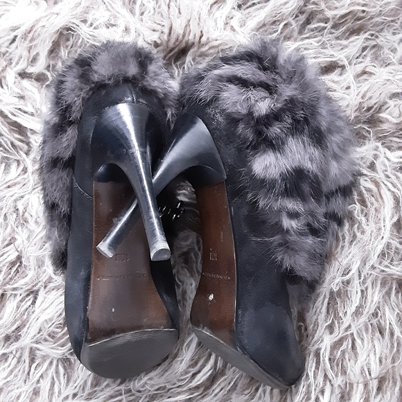 Donald J. Pliner boots - Picture 3 of 5